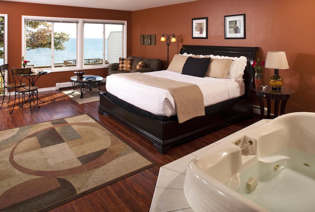 Huron House Bed & Breakfast Oscoda Dış mekan fotoğraf