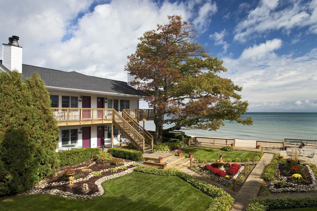 Huron House Bed & Breakfast Oscoda Dış mekan fotoğraf