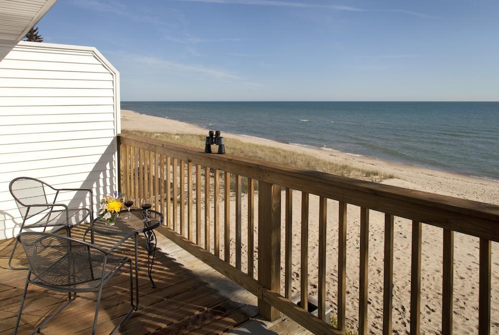 Huron House Bed & Breakfast Oscoda Dış mekan fotoğraf