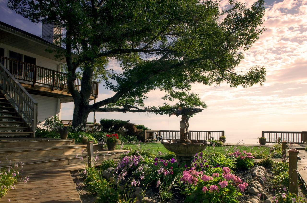 Huron House Bed & Breakfast Oscoda Dış mekan fotoğraf