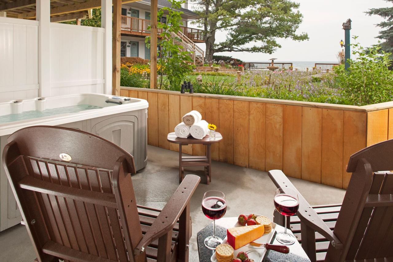 Huron House Bed & Breakfast Oscoda Dış mekan fotoğraf