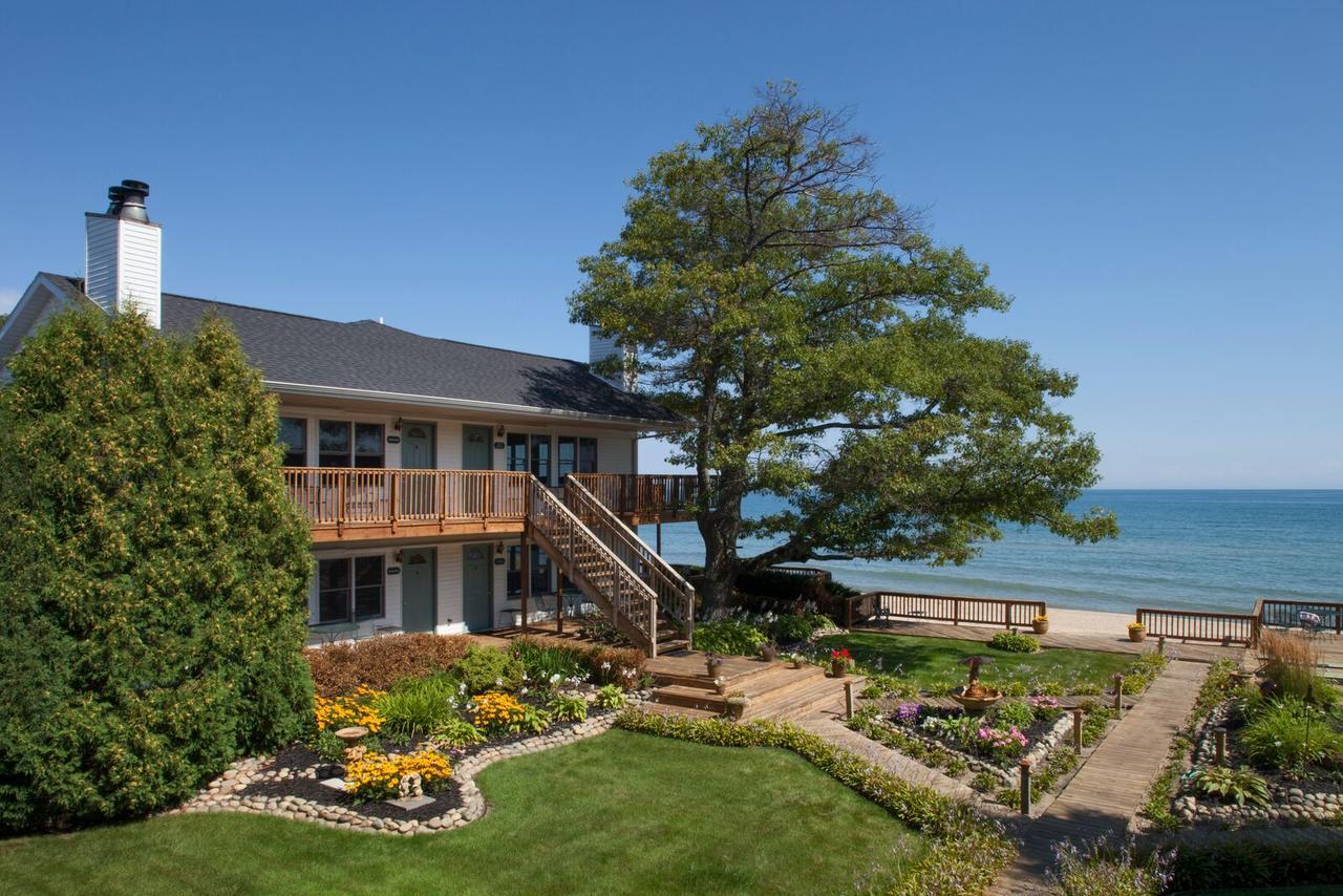 Huron House Bed & Breakfast Oscoda Dış mekan fotoğraf
